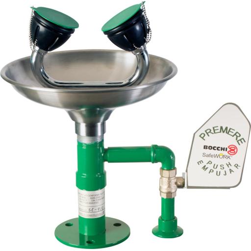 Emergency eye wash station with aerated jets